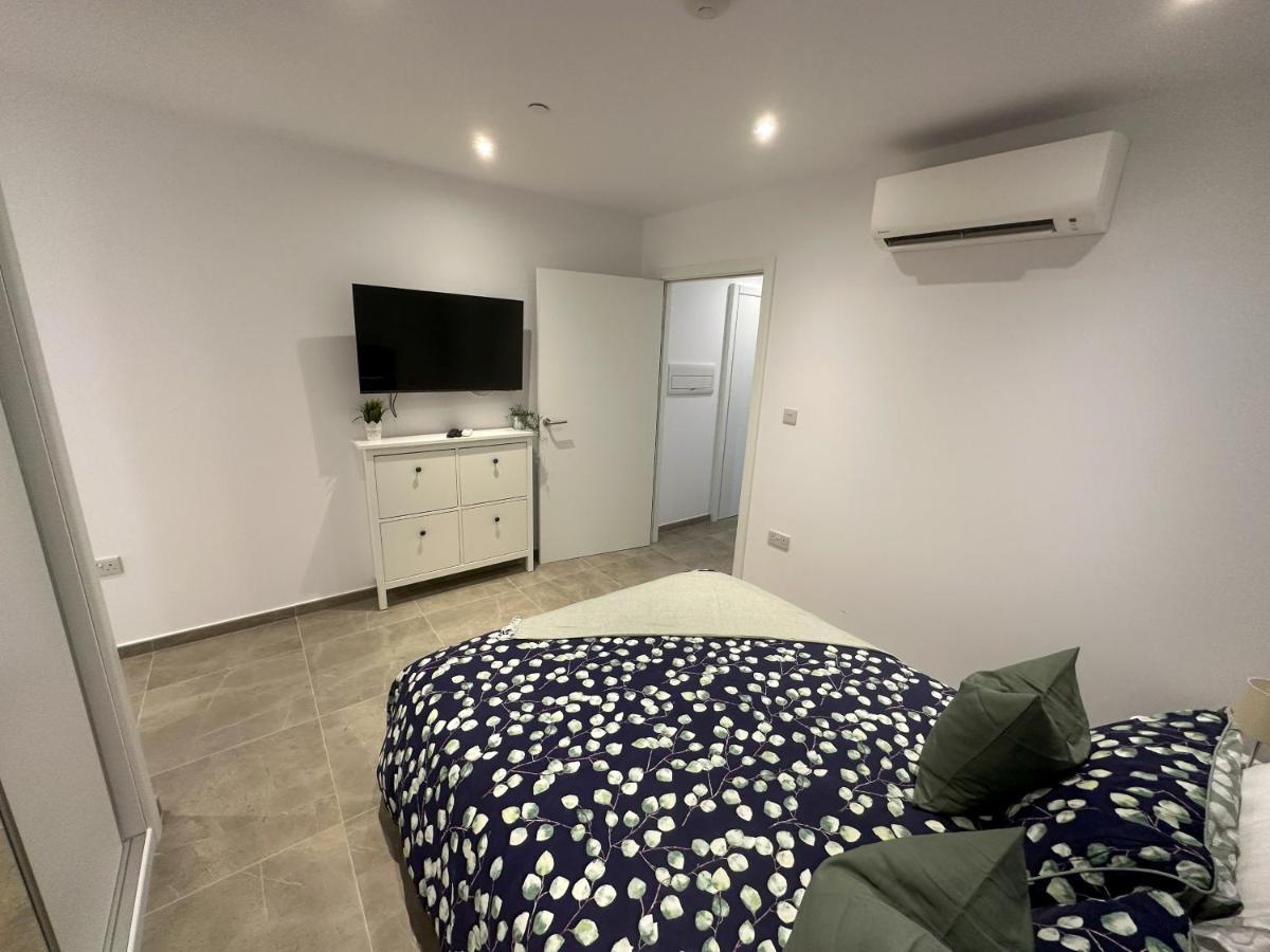 Brand New - Massive Studio - E1 - Self Catering 直布罗陀 外观 照片